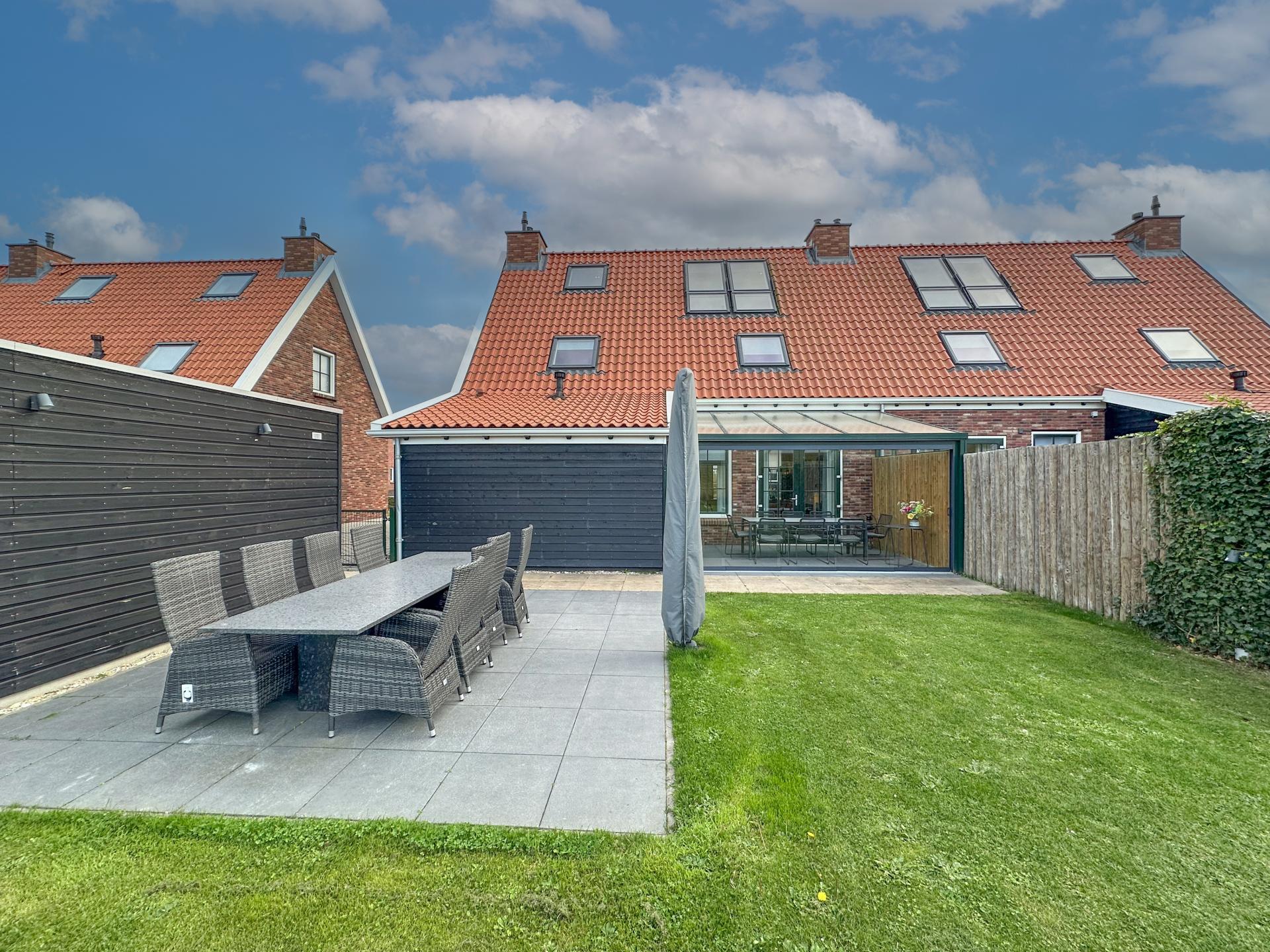 Luxe woning met sauna, spa-bad nabij het strand