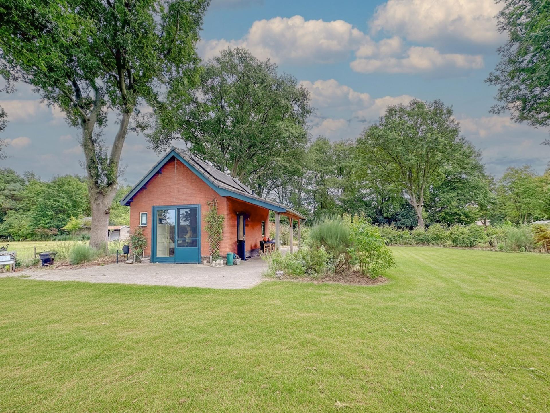Rustig gelegen huisje met grote omheinde tuin