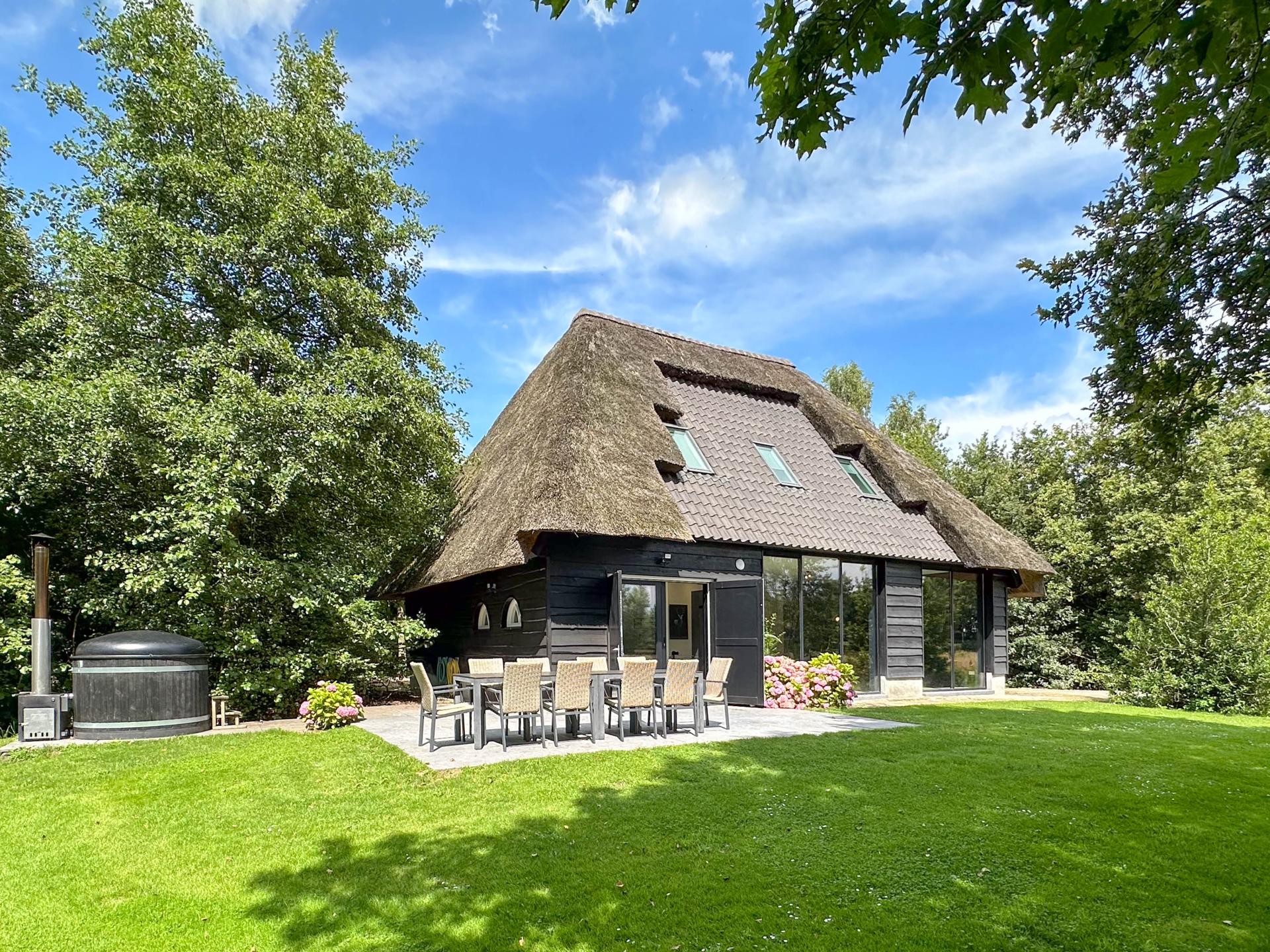 Prachtige villa met hottub en grandioos uitzicht