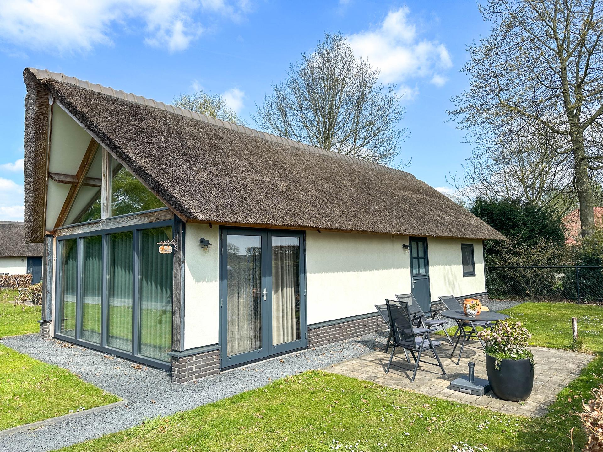Luxe en sfeervol vrijstaand rietgedekt huis