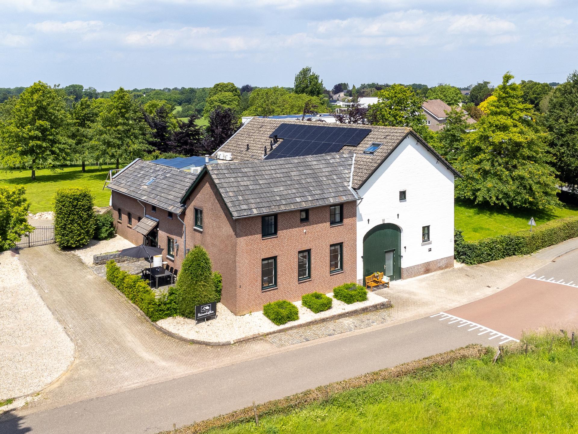 Zeer mooi en ruime Boerderie en een groot terras