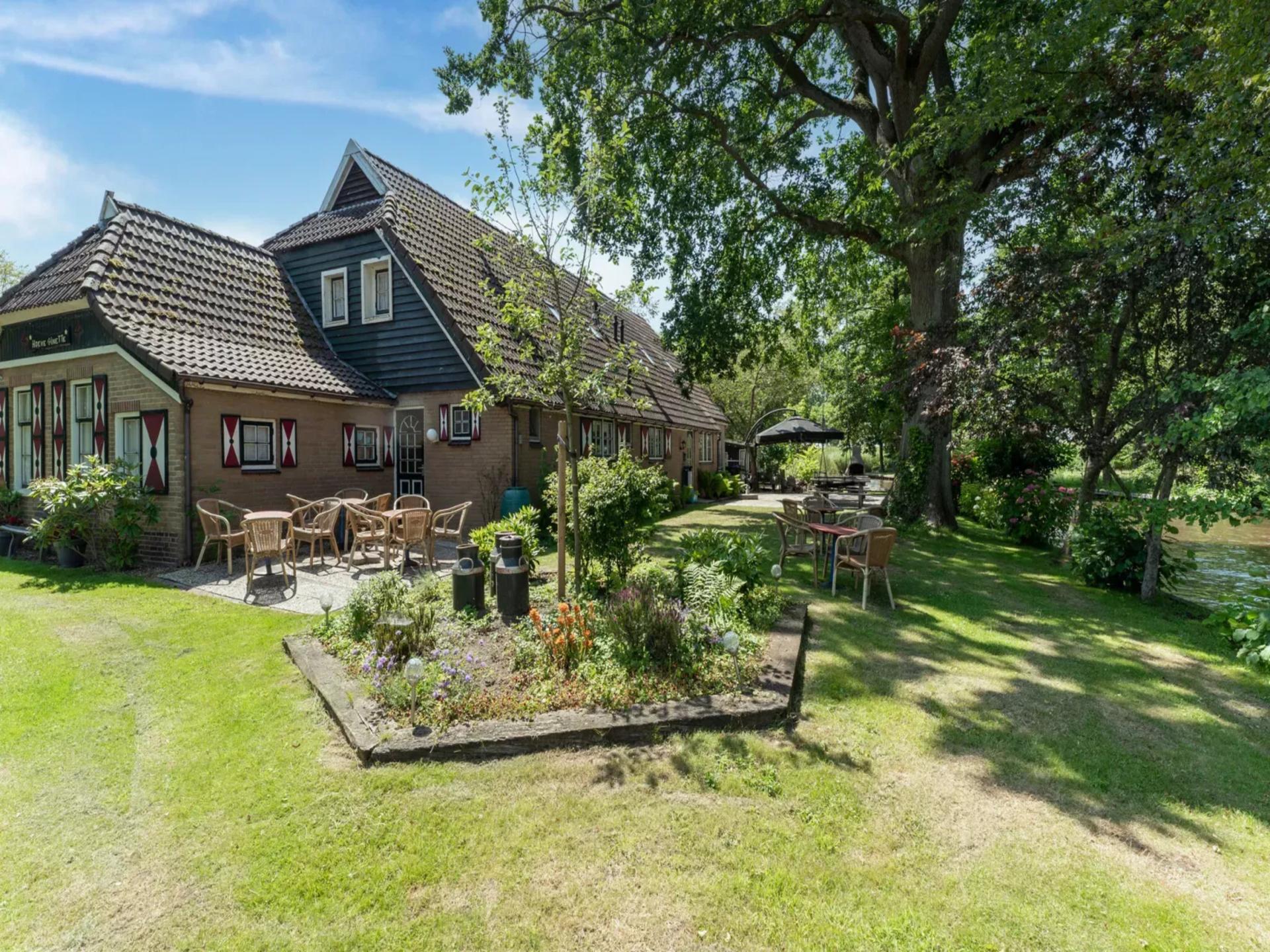 Groepsboerderij aan het water in Giethoorn